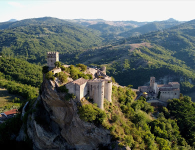 Castello Medioevale di Roccascalegna — fotografia 3