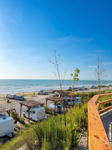 CAMPING, Plazhi i Bardhe
