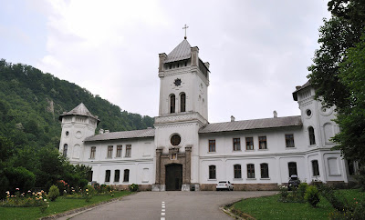 Mănăstirea Ortodoxă Tismana — fotografia 3