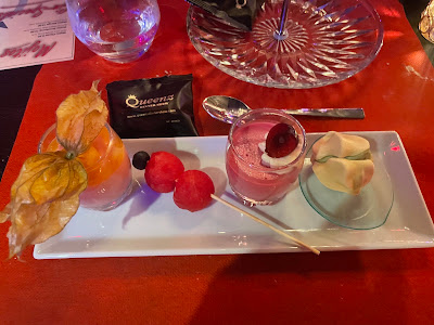 Queenz Cabaret Restaurant — fotografia 3