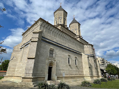 Mănăstirea Sfinții Trei Ierarhi — fotografia 3