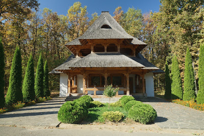 Mănăstirea „Sfinții Arhangheli Mihail și Gavriil” - Săpânța Peri — fotografia 3