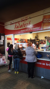 Szúnyog Büfé Falatozó — fotografia 4