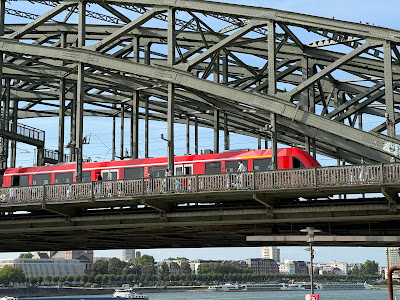 Aussichtspunkt Hohenzollernbrücke — fotografia 4