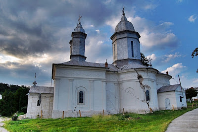 Mănăstirea Rătești — fotografia 3