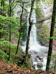 "Suvcharsko praskalo" waterfall — fotografia 3