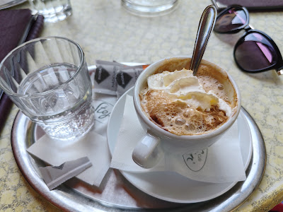 Fekete Sas Kávéház — fotografia 3