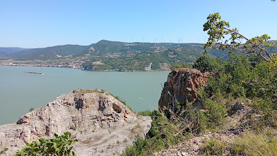 Punct Belvedere asupra cetății Golubăț