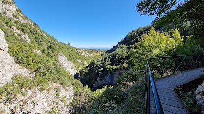 Enipeas Gorge Hike