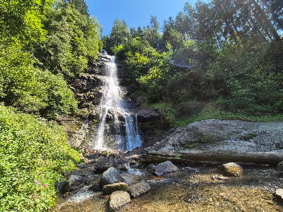Harter Schleierwasserfall