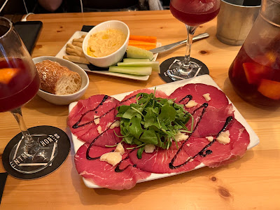 Entre Hores - Tapas, Vermut & Cocktails — fotografia 4