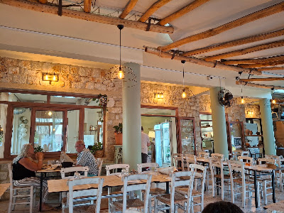 Σούβλας Γη -Souvlas gi bbq taverna — fotografia 3