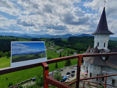 Crucea de la Mănăstirea Piatra Fântânele