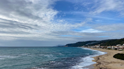 Paralia Loutsa — fotografia 4