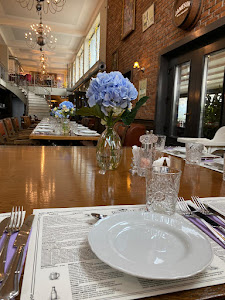 Rochelle Restaurant & Pub
