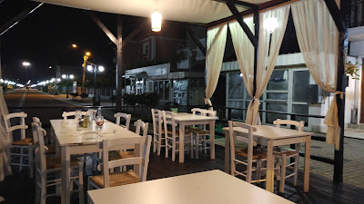 Taverna Santorini