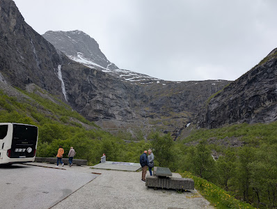 Trollstigen Foothill Viewpoint