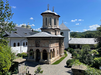 Mănăstirea Dintr-un Lemn — fotografia 3