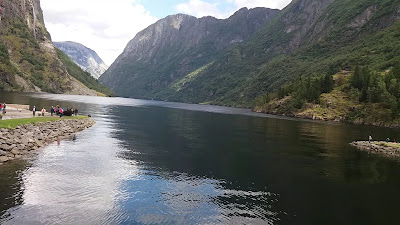 Nærøyfjord — fotografia 2