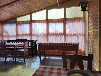 Sárgakocsi Vendéglő és Pizzéria — fotografia 3
