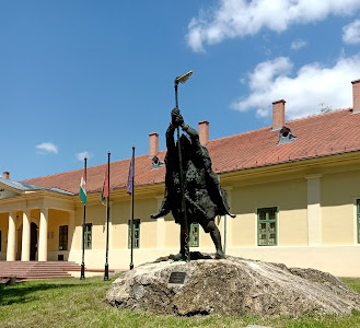 Arany János Közérdekű Muzeális Gyűjtemény — fotografia 3