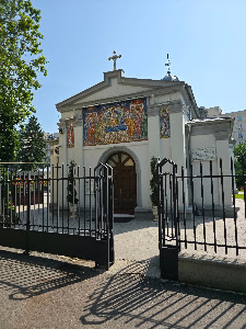 Biserica "Adormirea Maicii Domnului" Militari I — fotografia 3