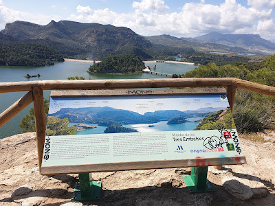 Mirador de Tres Embalses — fotografia 4