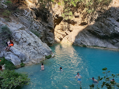 Polylimnio Waterfalls — fotografia 3
