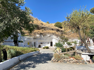 Museo Cuevas del Sacromonte. Centro de Interpretación del Valle del Darro. — fotografia 3