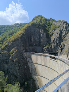 Lacul Vidraru — fotografia 3