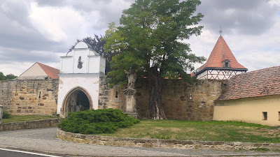 Former Water Castle Budyně nad Ohri — fotografia 4