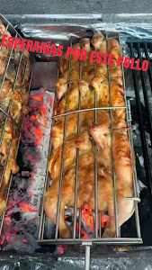 La Calita asador de pollos al carbón — fotografia 5