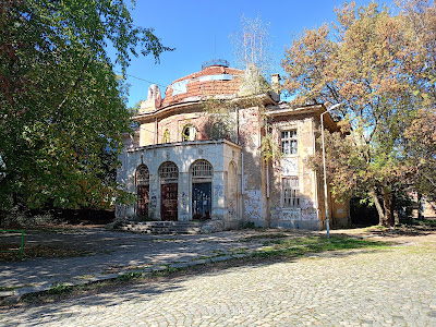 Минерална вода Горна баня (чешма) — fotografia 3