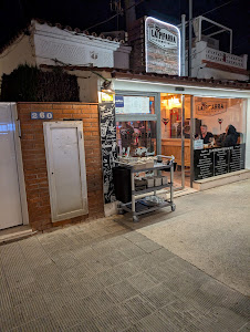 LA PIPARRA VERMUTERIA CASTELLDEFELS — fotografia 5