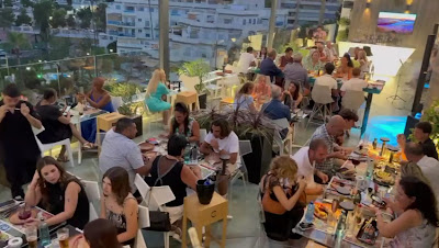 Rooftop Restaurant in Torremolinos - Space Monkey — fotografia 2