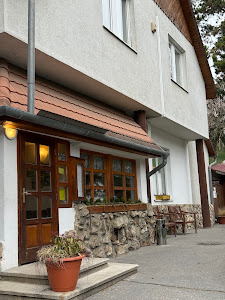 Fenyőgyöngye Vendéglő — fotografia 5