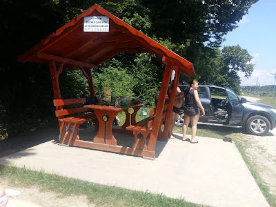 Zona de picnic Mioveni — fotografia 3