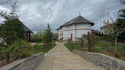 Mănăstirea Cornu — fotografia 3