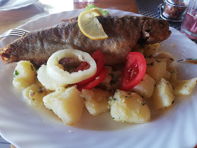 Piki Centrum Restaurant és ABC — fotografia 4