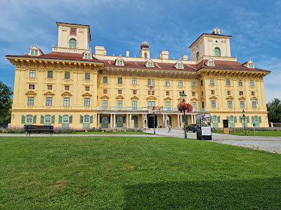 Esterházy Palace — fotografia 3