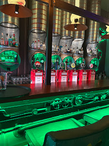 Bunker postapocalyptic steampunk bar — fotografia 3
