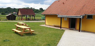Camp U Dolanského mostu