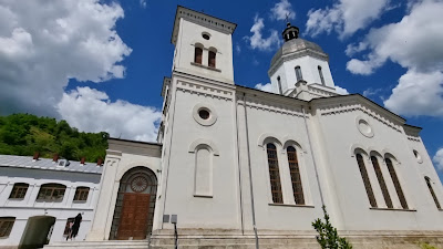 Mănăstirea Bistrița de Vâlcea — fotografia 2