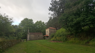 Área Recreativa Santiaguiño Do Monte — fotografia 4