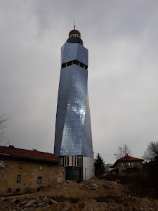 Avaz Twist Tower — fotografia 3