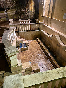 Минерална вода Горна баня (чешма) — fotografia 5