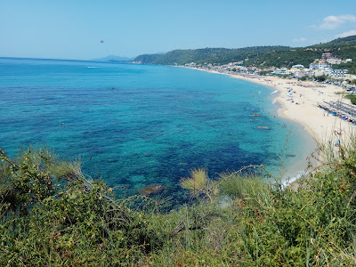 Paralia Loutsa — fotografia 3