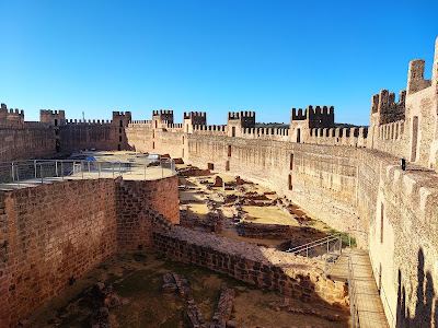 Castillo de Baños de la Encina — fotografia 4