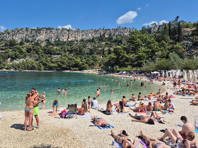 Kašjuni Beach