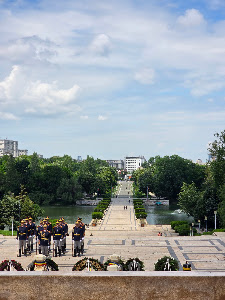 Mormântul Ostașului Necunoscut — fotografia 3